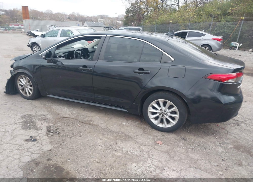2020 TOYOTA COROLLA XLE VIN: 5YFFPRAE1LP015959