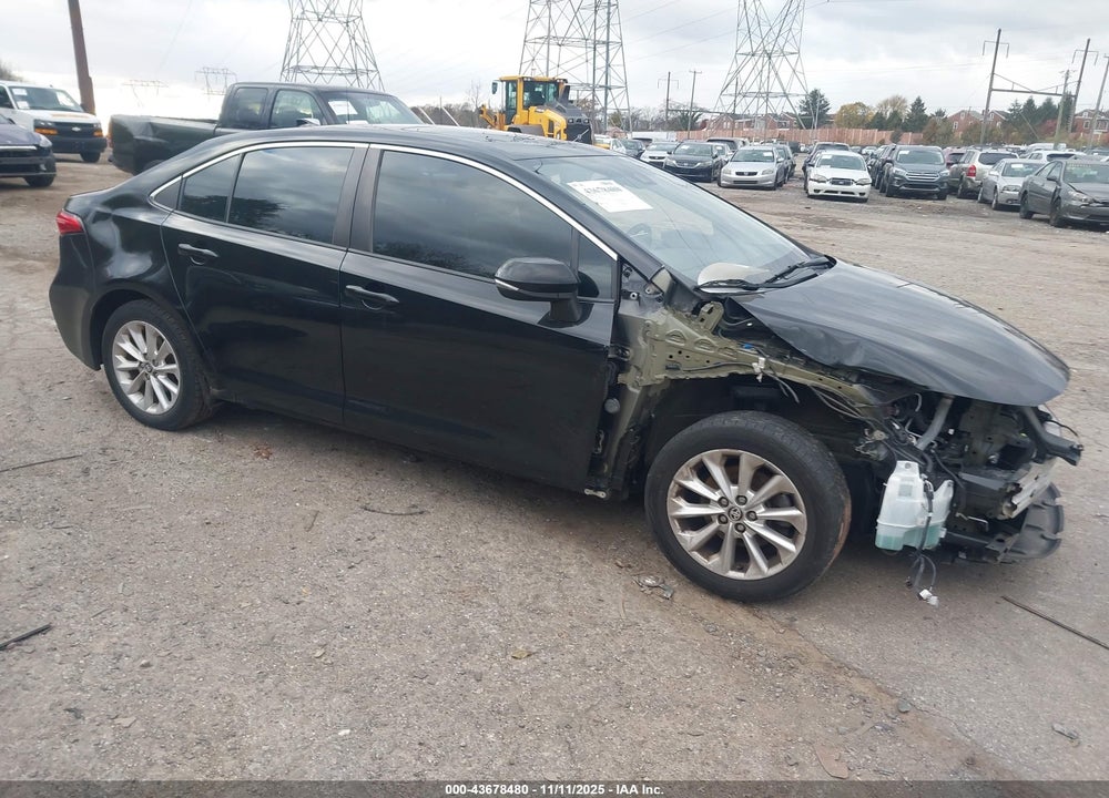 2020 TOYOTA COROLLA XLE VIN: 5YFFPRAE1LP015959
