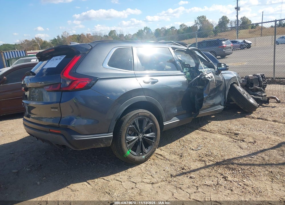 2023 HONDA CR-V HYBRID SPORT TOURING VIN: 7FARS6H9XPE036592