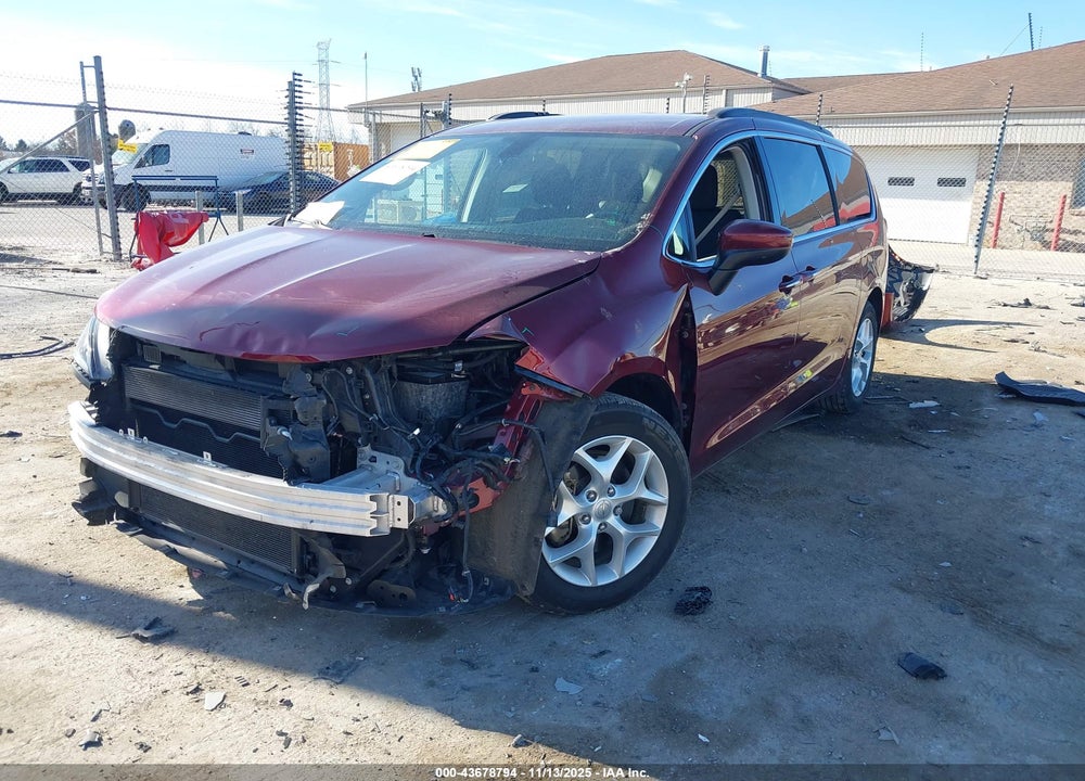 2017 CHRYSLER PACIFICA TOURING PLUS VIN: 2C4RC1BG5HR782120