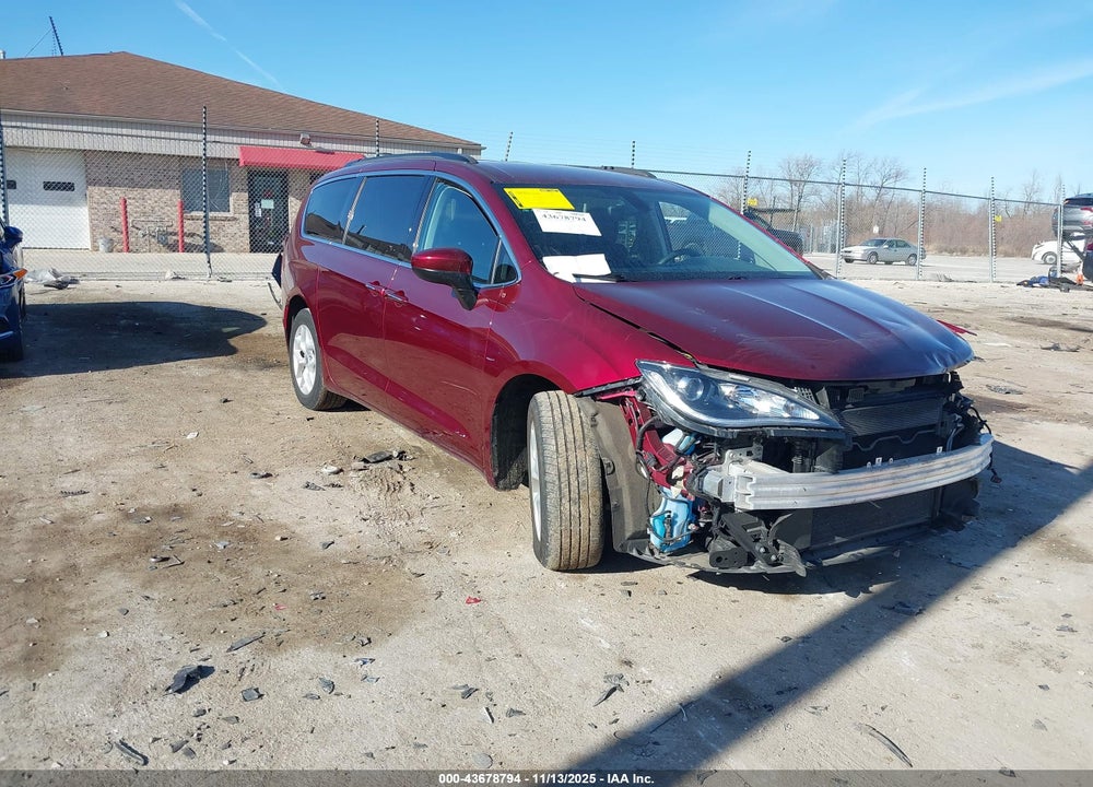 2017 CHRYSLER PACIFICA TOURING PLUS VIN: 2C4RC1BG5HR782120