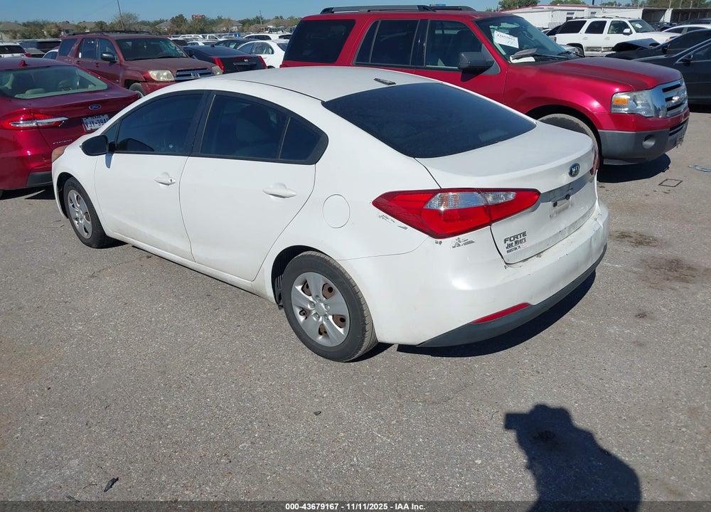 2015 KIA FORTE VIN: KNAFX4A68F5340909