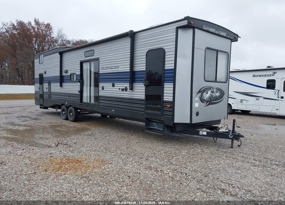 2021 FOREST RIVER CHEROKEE VIN: 4X4TCKR27MX150702