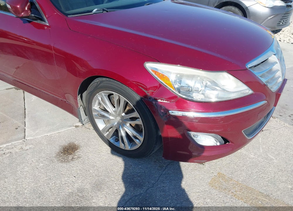 2013 HYUNDAI GENESIS 3.8 VIN: KMHGC4DD3DU235710