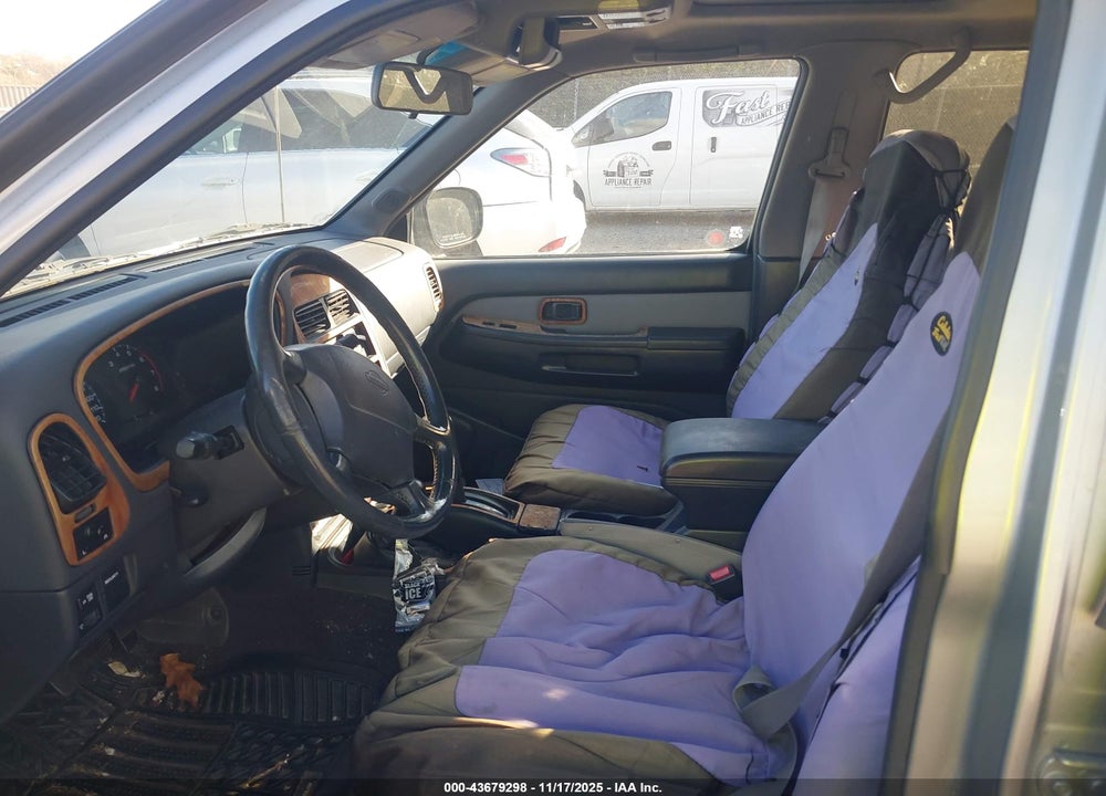 1999 NISSAN PATHFINDER LE/SE/XE VIN: JN8AR05Y1XW324157