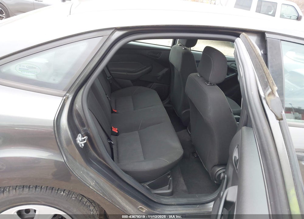 2018 FORD FOCUS S VIN: 1FADP3E28JL239469