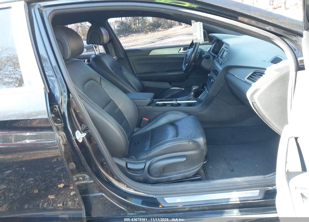2015 HYUNDAI SONATA SPORT 2.0T VIN: 5NPE34AB6FH110664