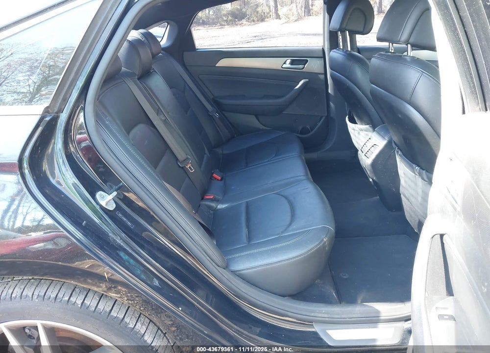 2015 HYUNDAI SONATA SPORT 2.0T VIN: 5NPE34AB6FH110664