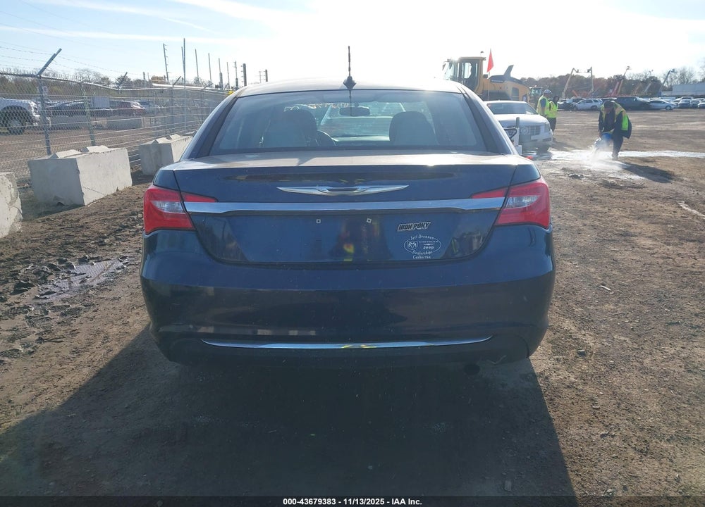 2013 CHRYSLER 200 VIN: 1C3CCBBB5DN624324
