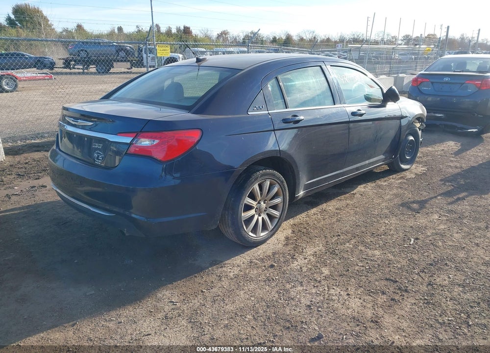 2013 CHRYSLER 200 VIN: 1C3CCBBB5DN624324