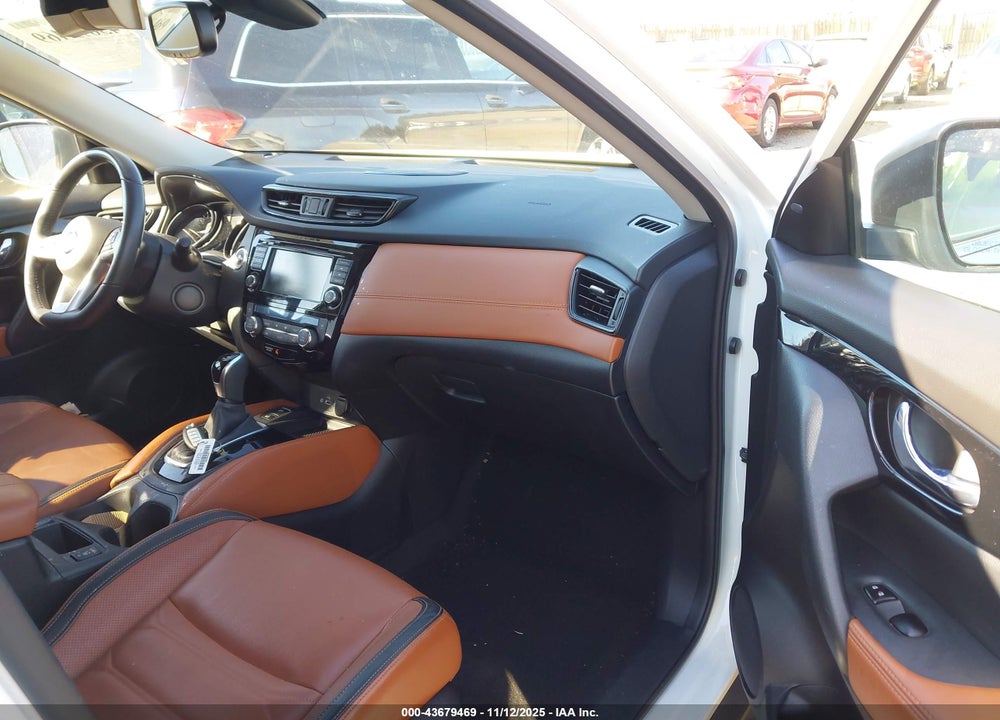 2018 NISSAN ROGUE SL VIN: JN8AT2MV7JW322778