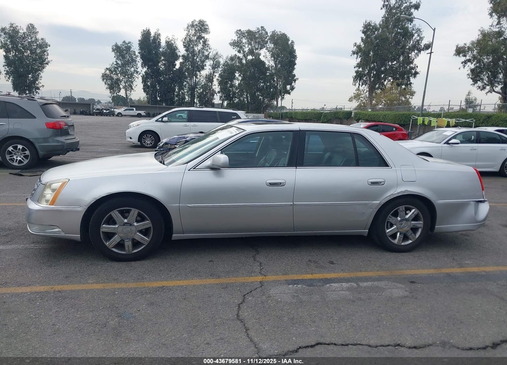 2011 CADILLAC DTS PREMIUM COLLECTION VIN: 1G6KH5E63BU119123