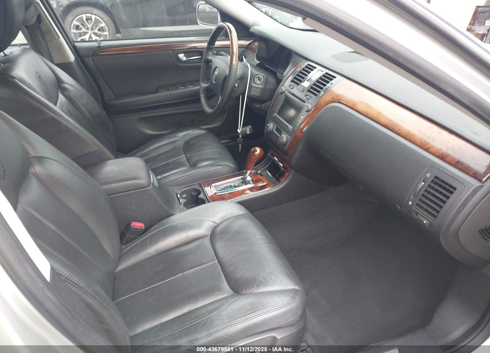 2011 CADILLAC DTS PREMIUM COLLECTION VIN: 1G6KH5E63BU119123