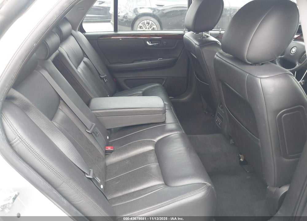 2011 CADILLAC DTS PREMIUM COLLECTION VIN: 1G6KH5E63BU119123