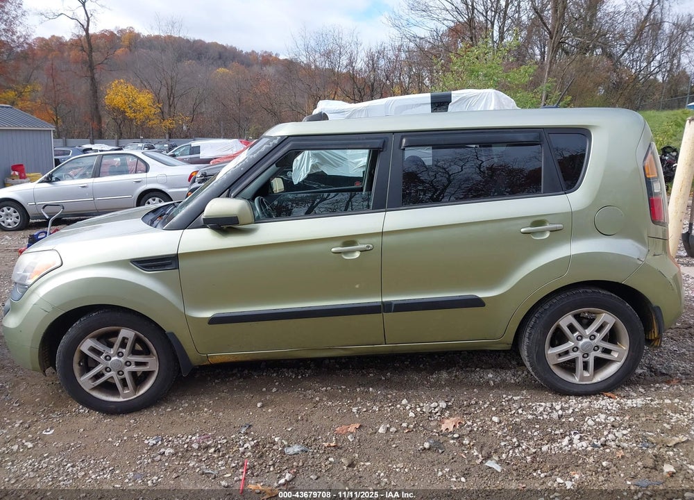 2011 KIA SOUL VIN: KNDJT2A28B7325173