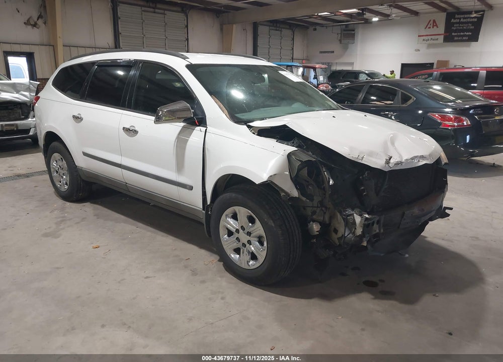 2009 CHEVROLET TRAVERSE LS VIN: 1GNER13D09S133950