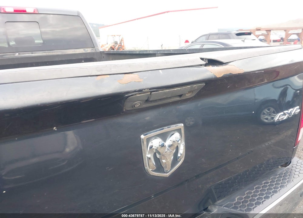 2015 RAM 2500 BIG HORN VIN: 3C6UR5JL8FG566609