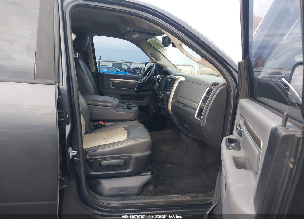 2015 RAM 2500 BIG HORN VIN: 3C6UR5JL8FG566609