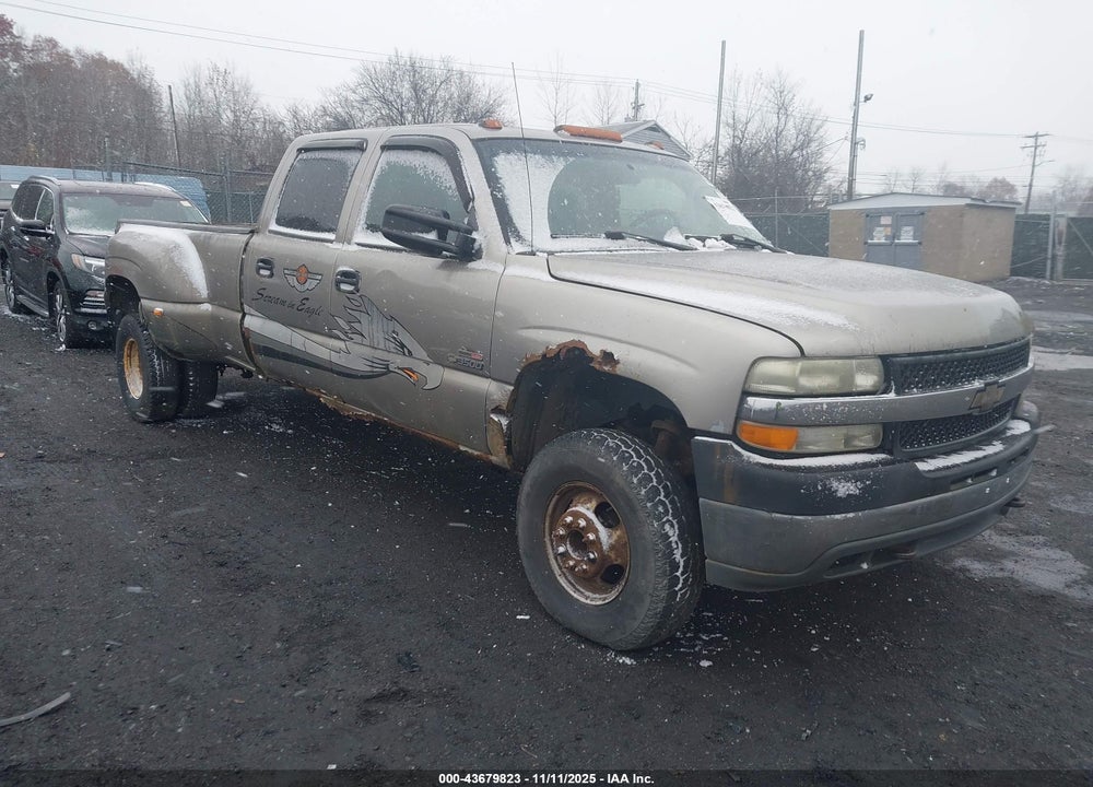 2002 CHEVROLET SILVERADO 3500 LS VIN: 1GCJK33112F135962