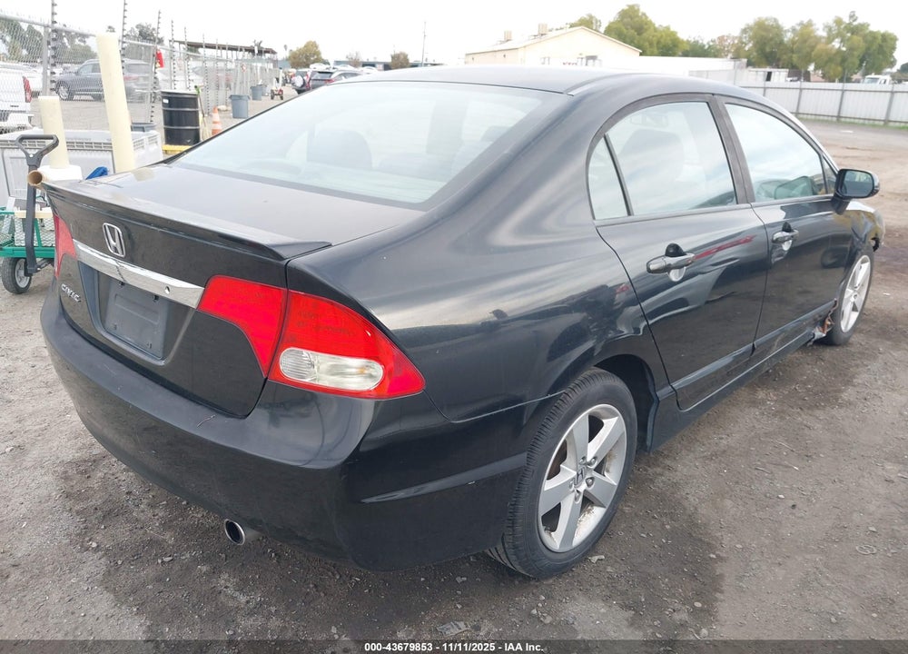 2011 HONDA CIVIC VIN: 19XFA1F61BE045158