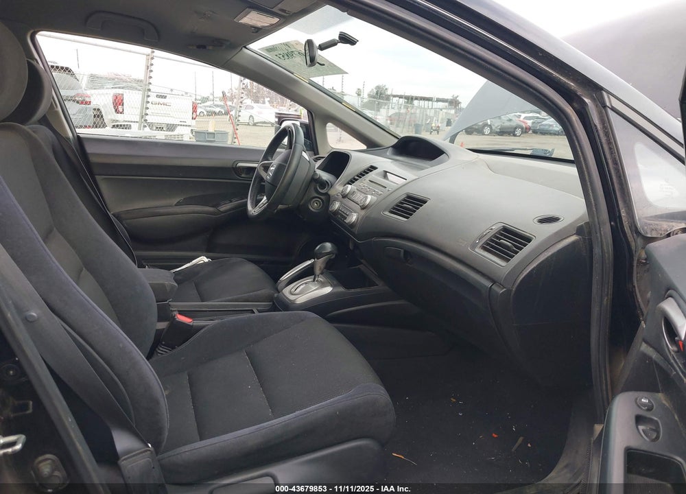 2011 HONDA CIVIC VIN: 19XFA1F61BE045158