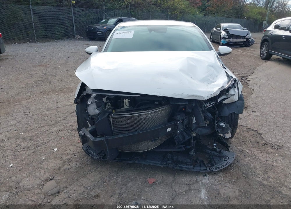 2019 KIA FORTE LXS VIN: 3KPF24AD2KE005028