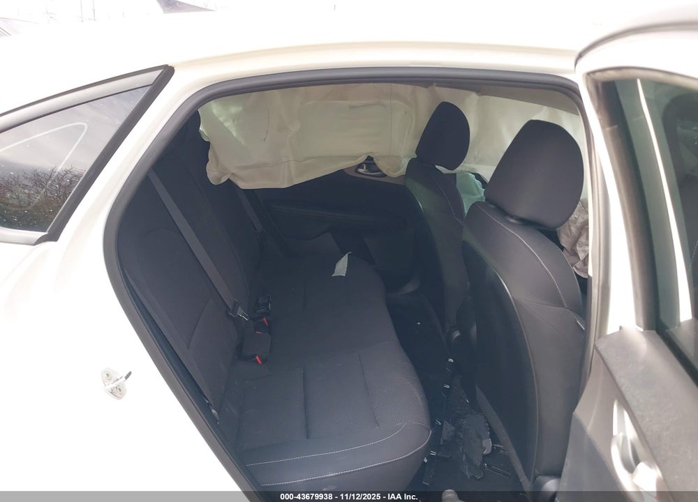 2019 KIA FORTE LXS VIN: 3KPF24AD2KE005028