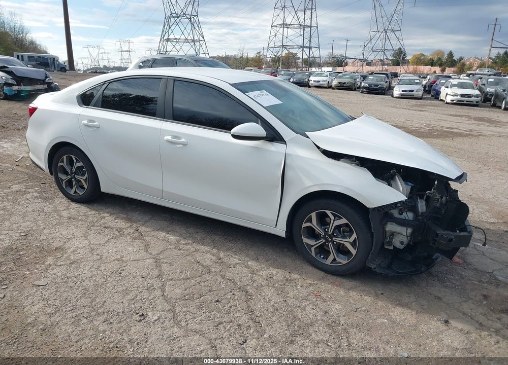 2019 KIA FORTE LXS VIN: 3KPF24AD2KE005028