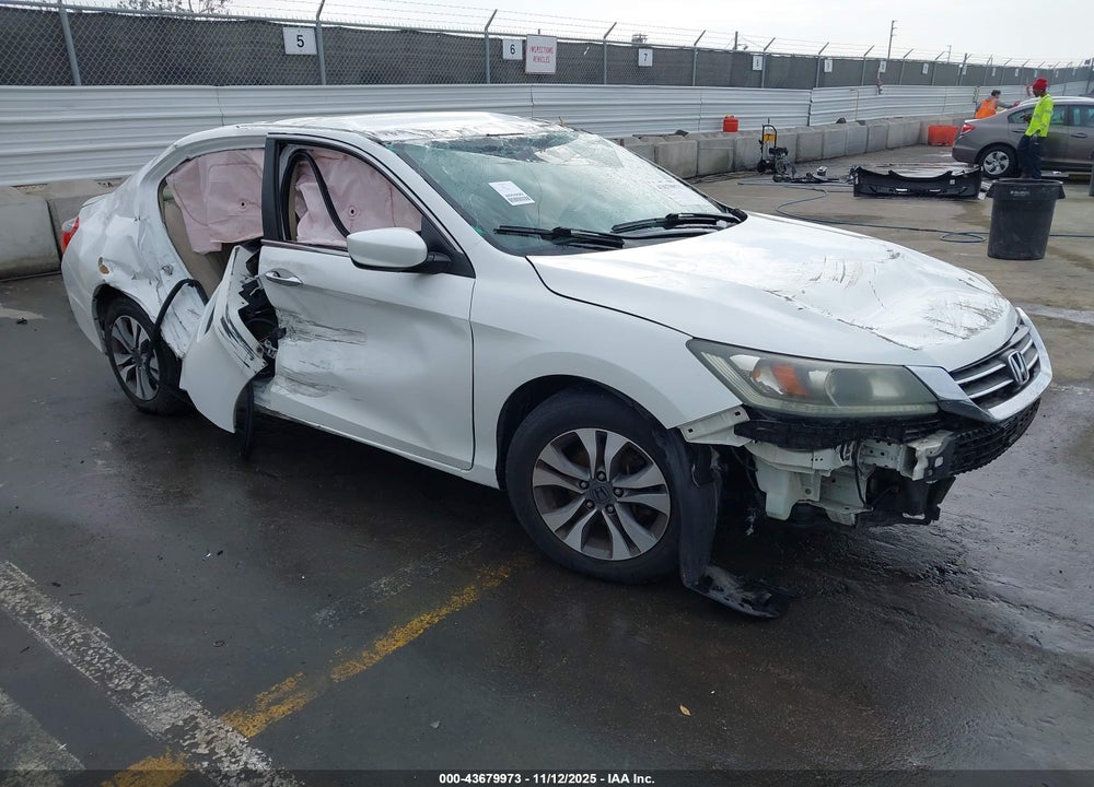 2013 HONDA ACCORD LX VIN: 1HGCR2F36DA103084