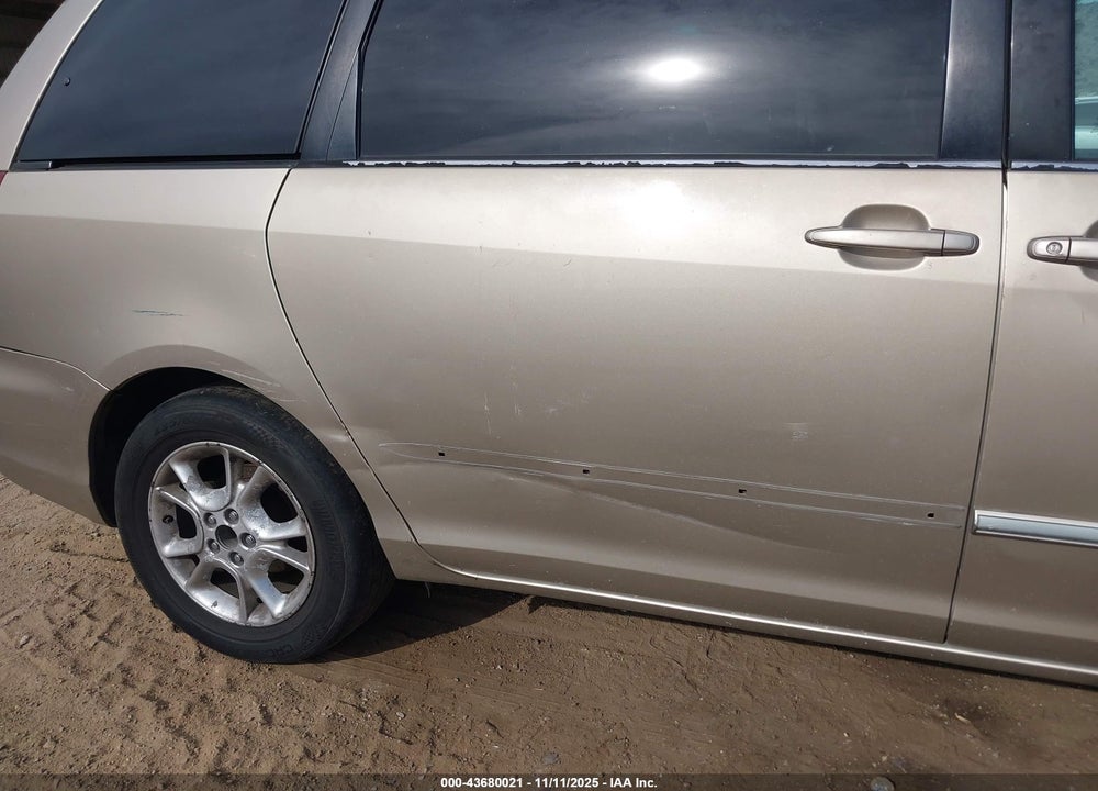 2004 TOYOTA SIENNA XLE LIMITED VIN: 5TDZA22C94S220537