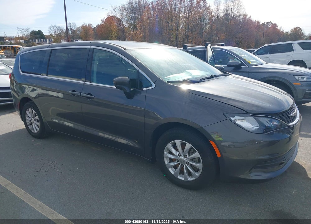 2018 CHRYSLER PACIFICA LX VIN: 2C4RC1CG1JR171277