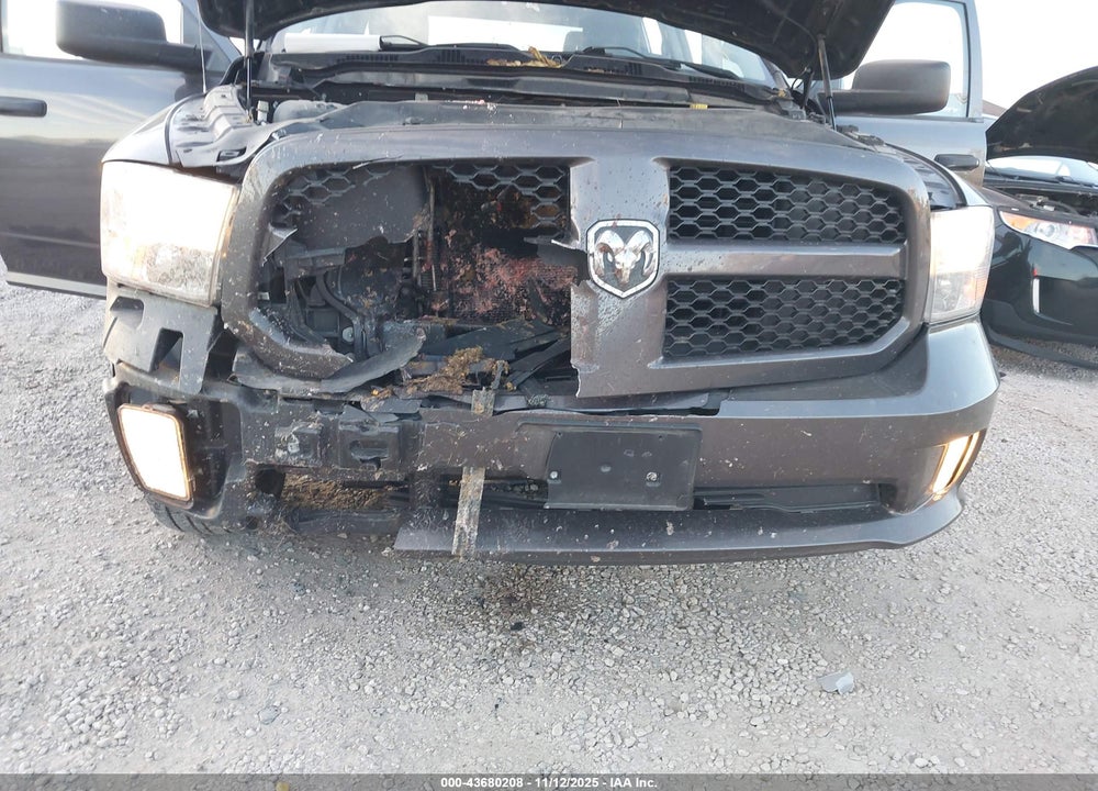 2016 RAM 1500 EXPRESS VIN: 1C6RR7FGXGS400941