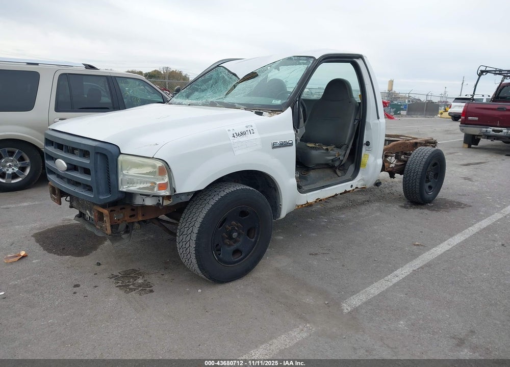2007 FORD F-350 XL/XLT VIN: 1FDSF30527EA73013