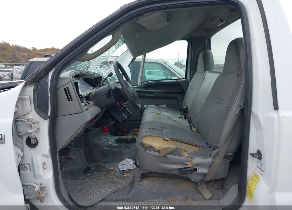 2007 FORD F-350 XL/XLT VIN: 1FDSF30527EA73013