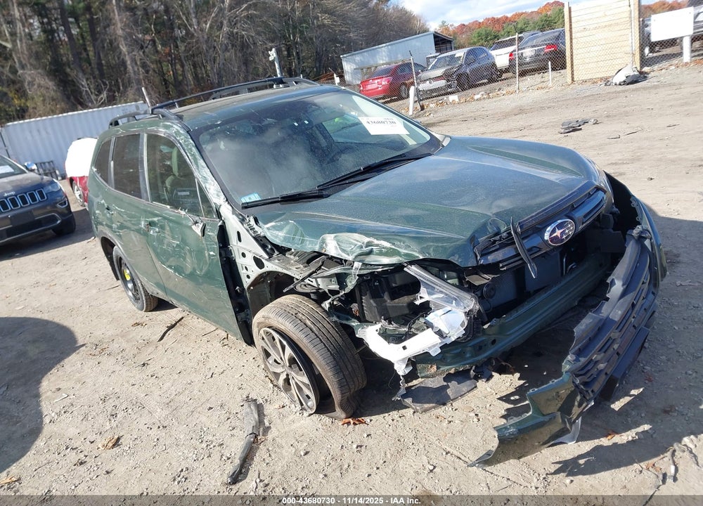 2022 SUBARU FORESTER LIMITED VIN: JF2SKANC6NH492135