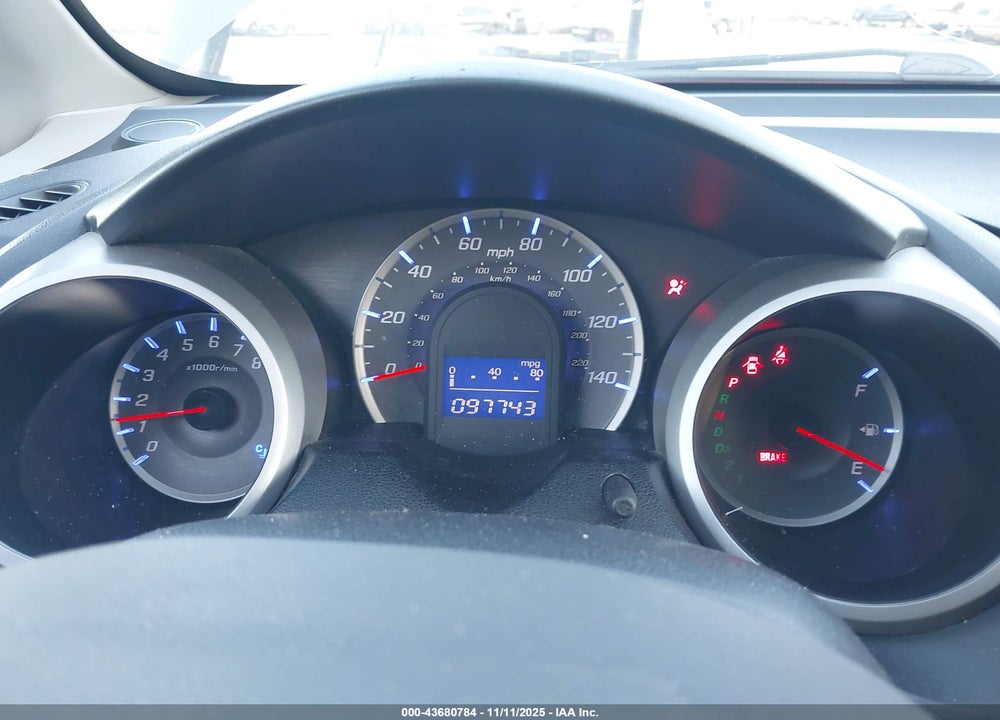 2013 HONDA FIT VIN: JHMGE8H32DC062242
