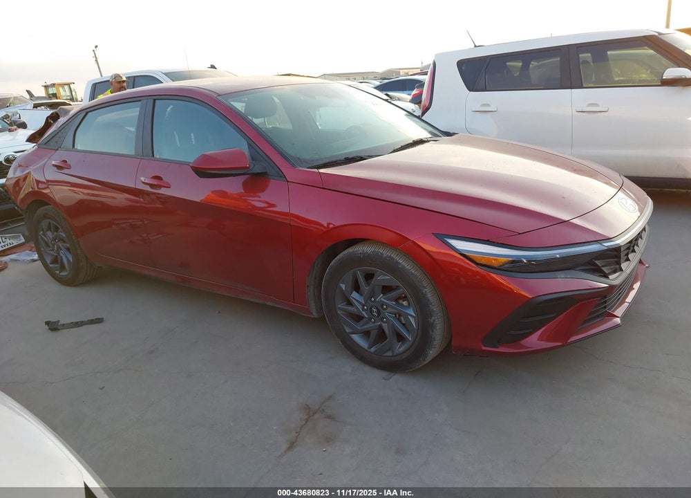 2024 HYUNDAI ELANTRA SEL VIN: KMHLM4DG8RU665357