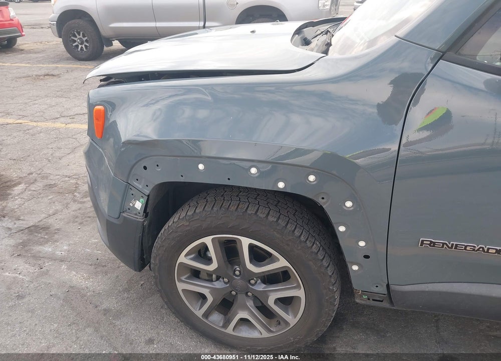 2018 JEEP RENEGADE LATITUDE 4X4 VIN: ZACCJBBB1JPH10699