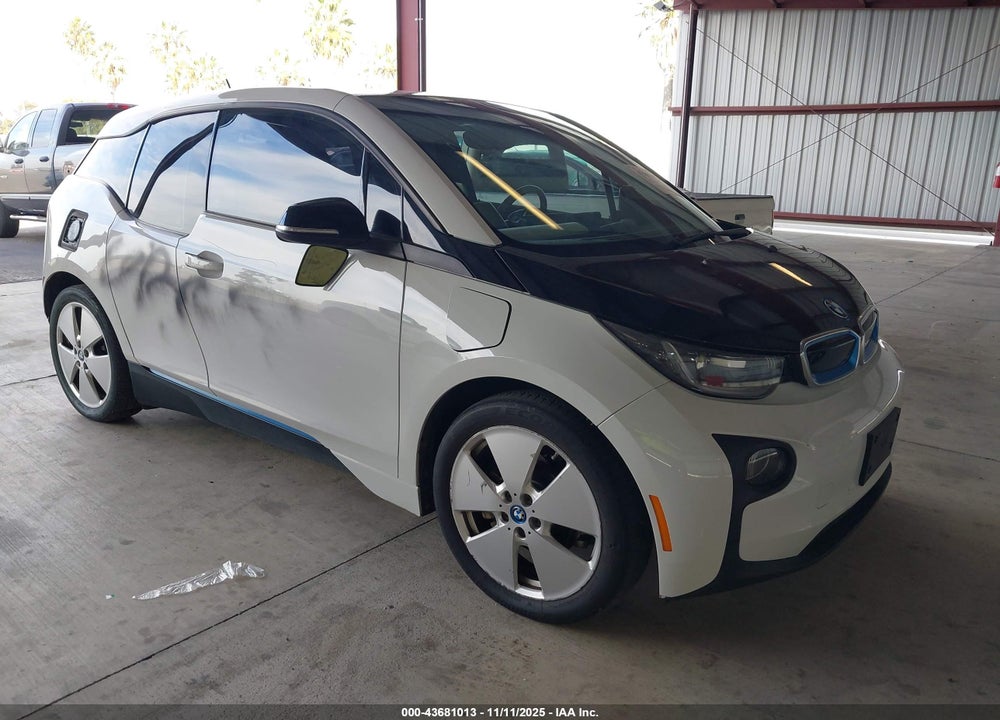 2015 BMW I3 BASE W/RANGE EXTENDER VIN: WBY1Z4C55FV500402