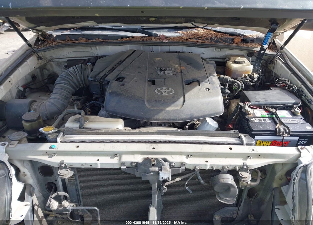 2004 TOYOTA 4RUNNER SR5 V6 VIN: JTEZU14R748012529