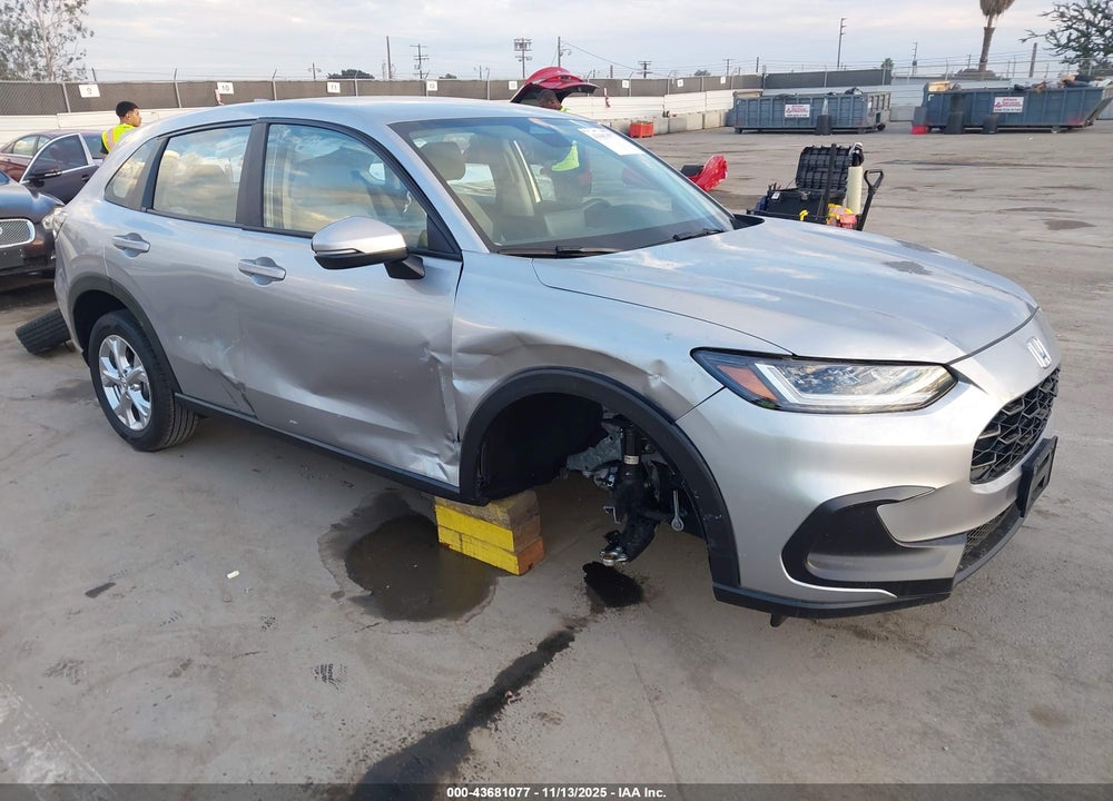 2025 HONDA HR-V 2WD LX VIN: 3CZRZ1H33SM729329