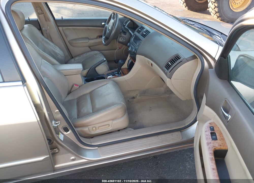 2004 HONDA ACCORD 3.0 EX VIN: 1HGCM66594A061484