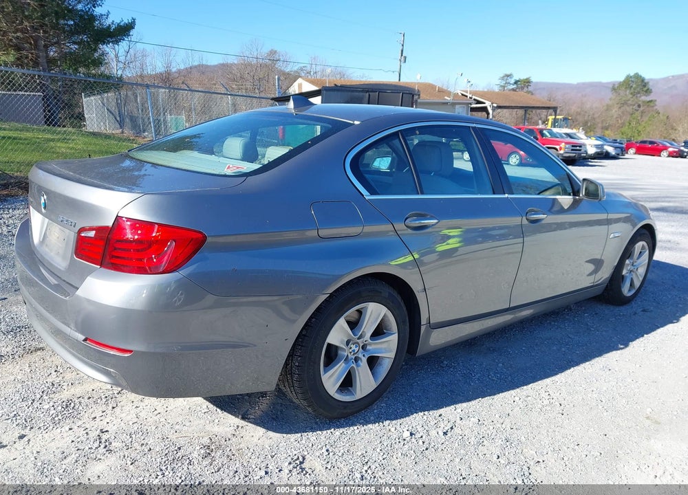 2013 BMW 528I XDRIVE VIN: WBAXH5C5XDDW15498