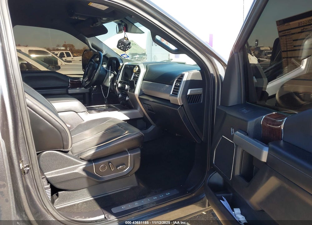 2017 FORD F-250 PLATINUM VIN: 1FT7W2BT5HEB96600