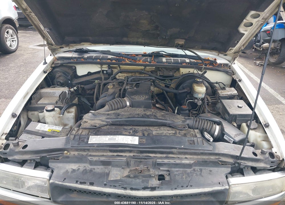 2000 CHEVROLET S-10 VIN: 1GCCS1956Y8276885