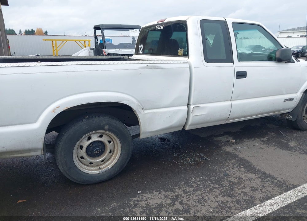 2000 CHEVROLET S-10 VIN: 1GCCS1956Y8276885
