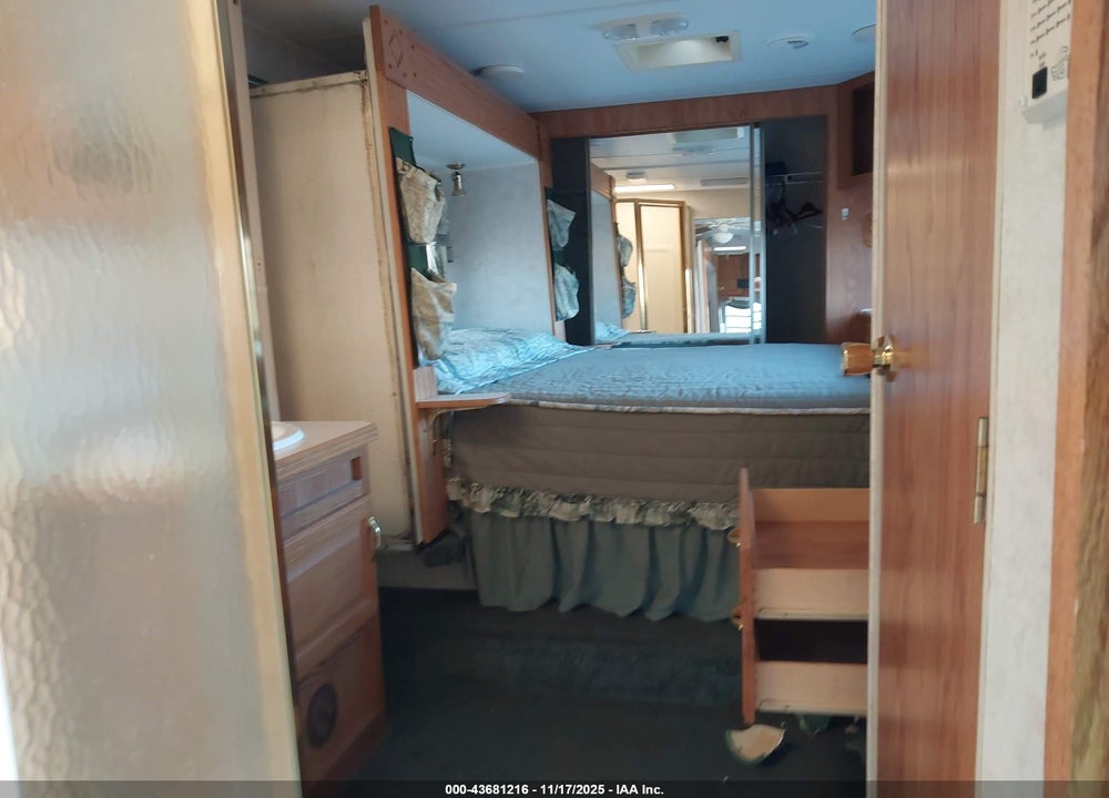 2000 GULFSTREAM 5TH WHEEL VIN: 1NL10FR21Y1057979