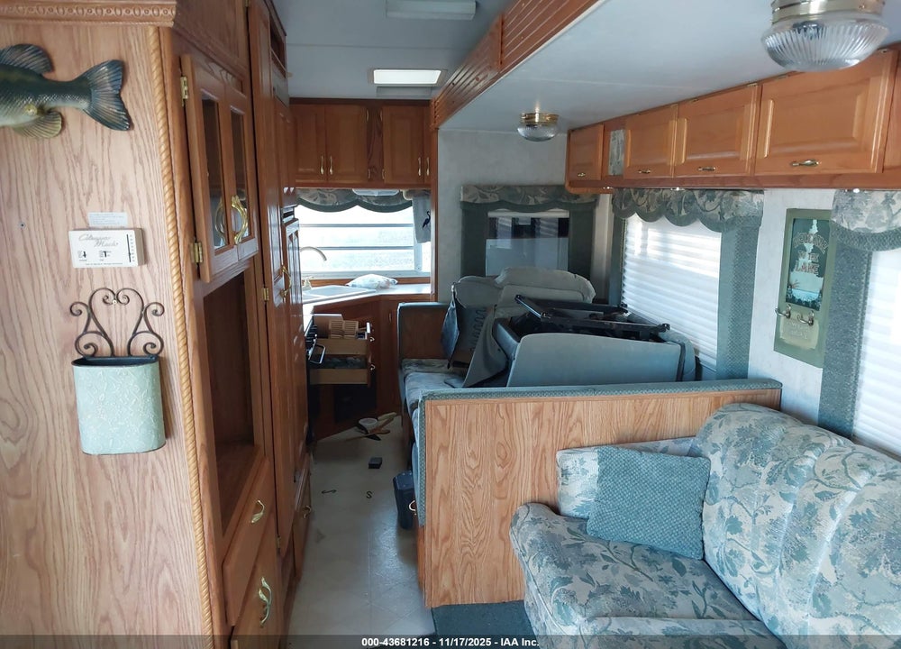 2000 GULFSTREAM 5TH WHEEL VIN: 1NL10FR21Y1057979
