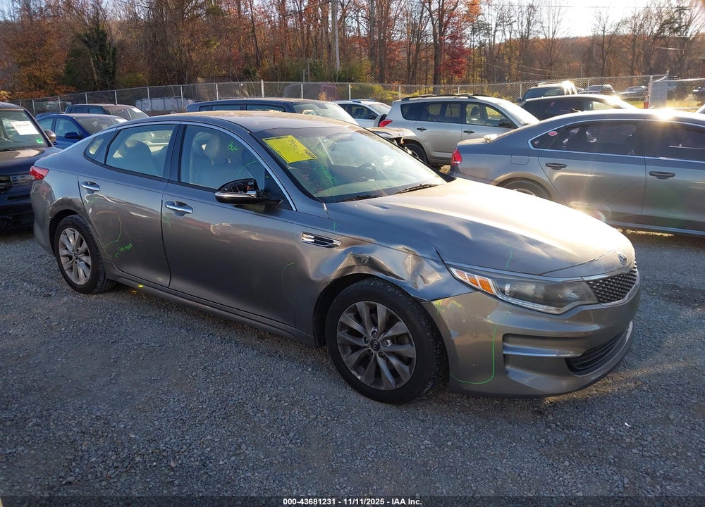 2018 KIA OPTIMA EX VIN: 5XXGU4L39JG209138
