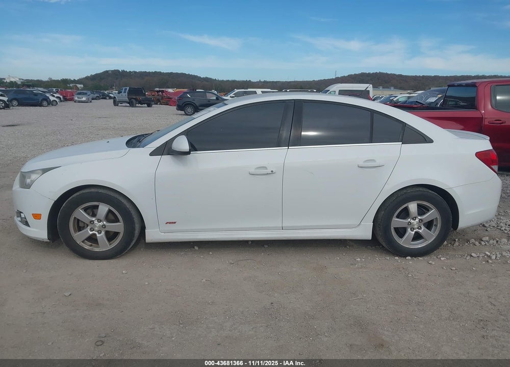 2014 CHEVROLET CRUZE 1LT AUTO VIN: 1G1PC5SB3E7356130